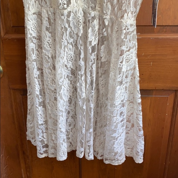 New Anthropologie lace dress - Picture 3 of 6